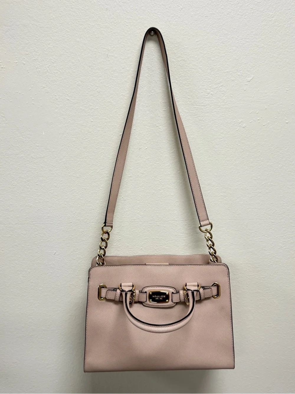 EUC Michael Kors Pink Saffiano Leather Satchel